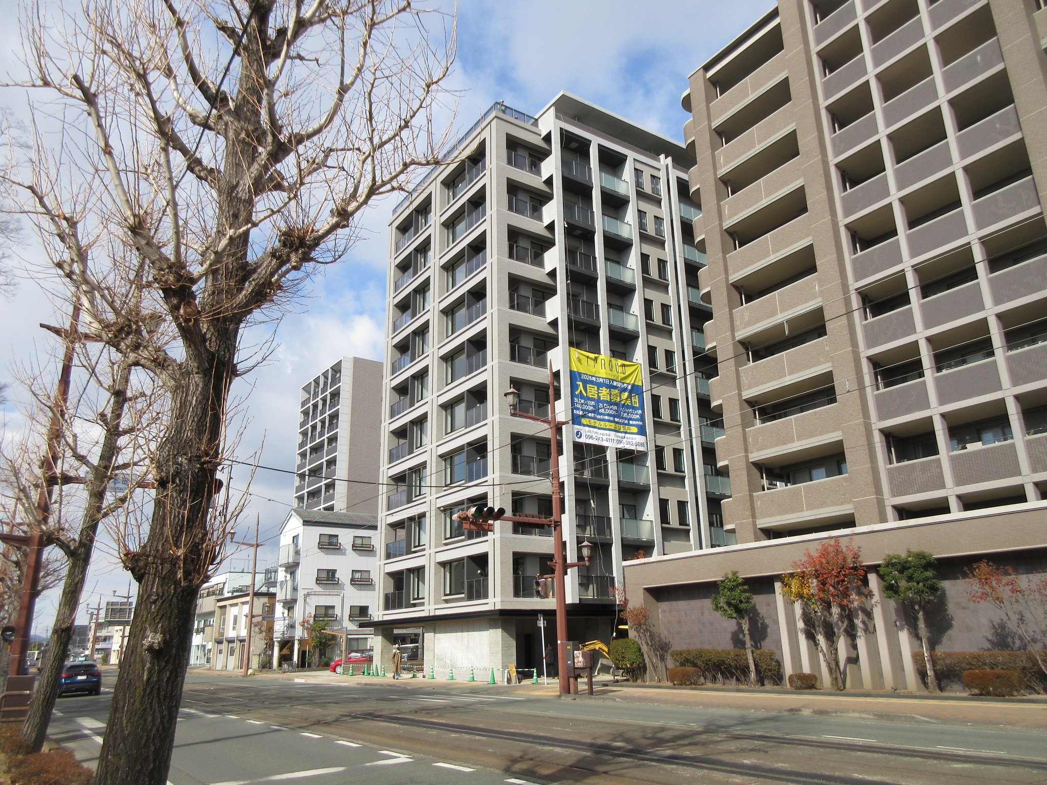 最上階ペントハウス☆電車通り沿い　新築RC1棟マンション